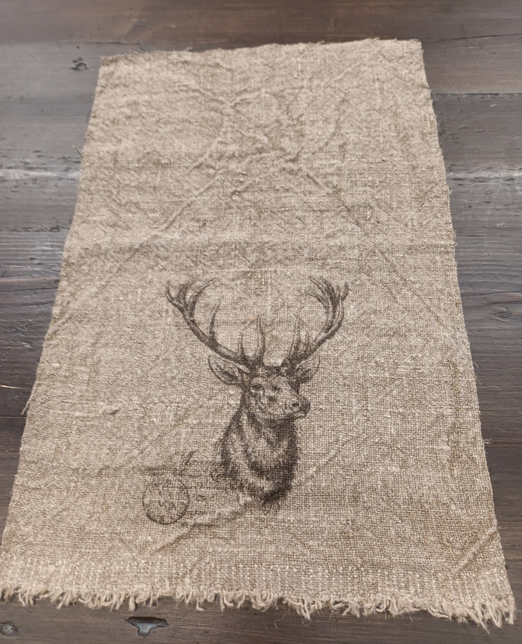 Shabby doekje met opdruk hert ( 31 cm x  49 cm )